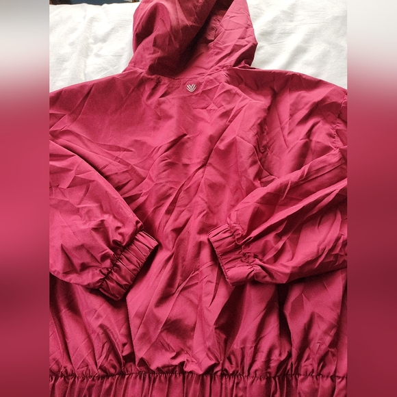 RUE 21 Ladies Full Zip Hooded Windbreaker. Size Large. - Picture 5 of 8